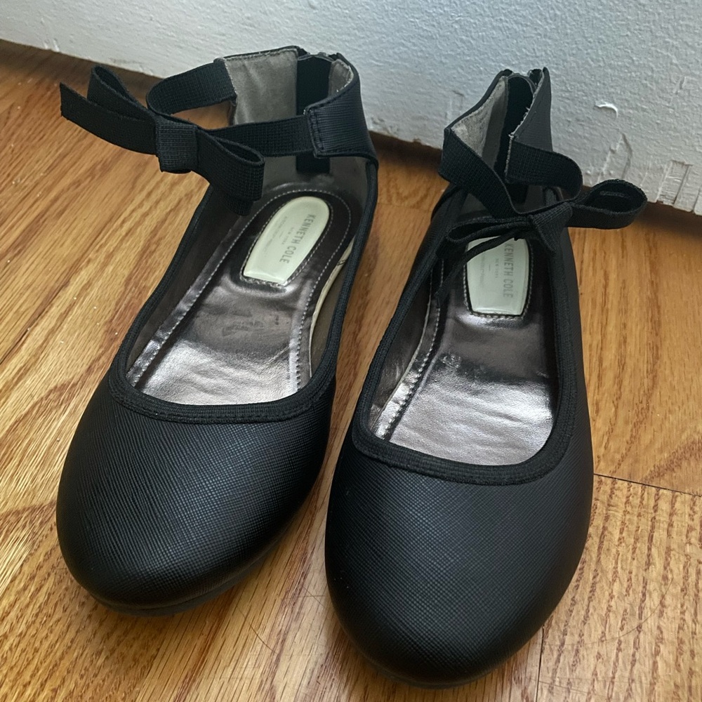 Kenneth Cole New York ballet flats